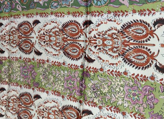 Satén Estampado Étnico Fluído