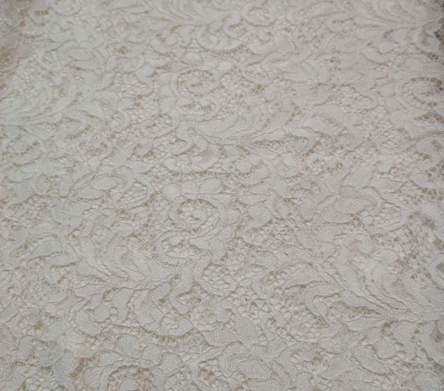 Encaje Doble Remate Blanco Roto